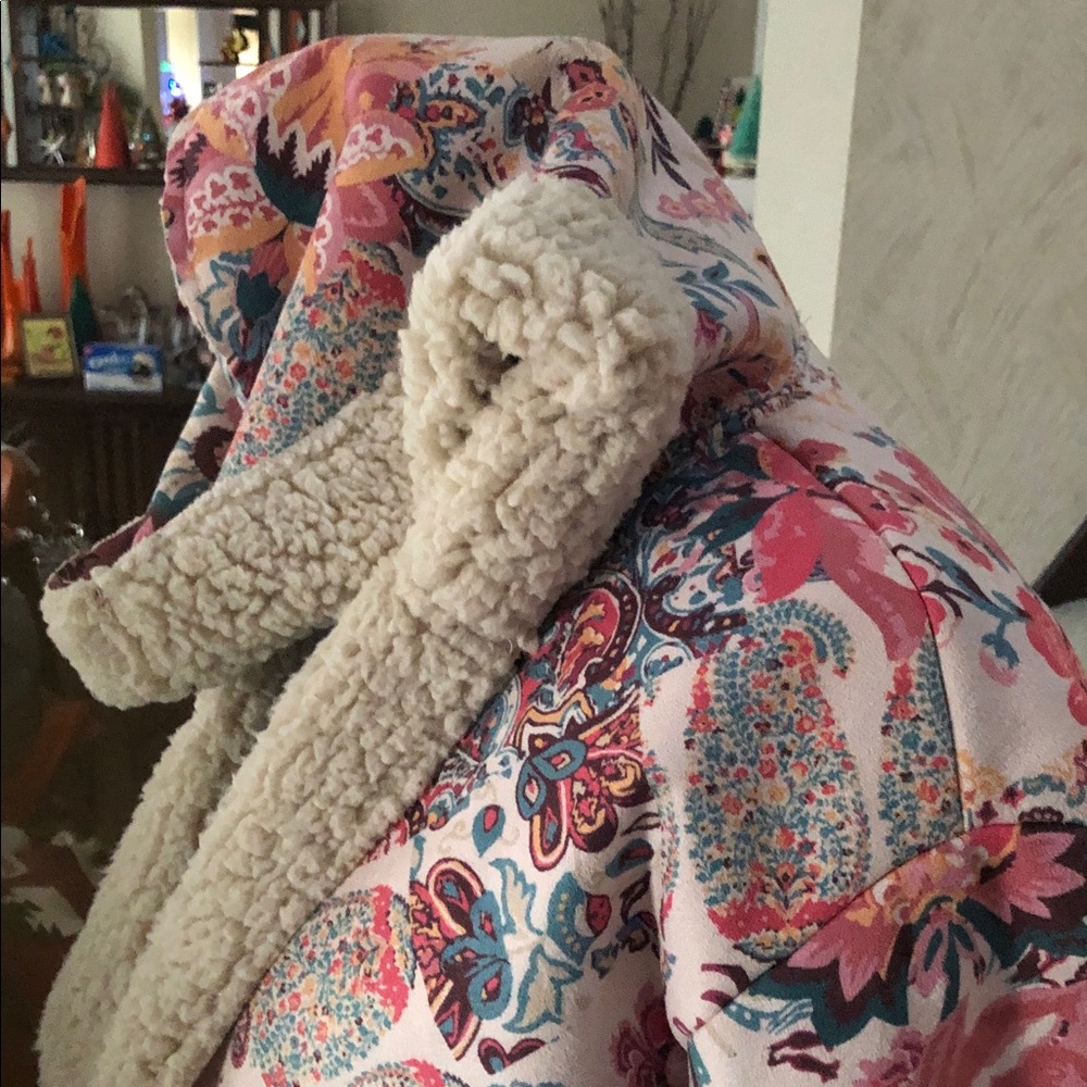 Lovestitch Floral Teddy Jacket with Hood - Picture 7 of 7